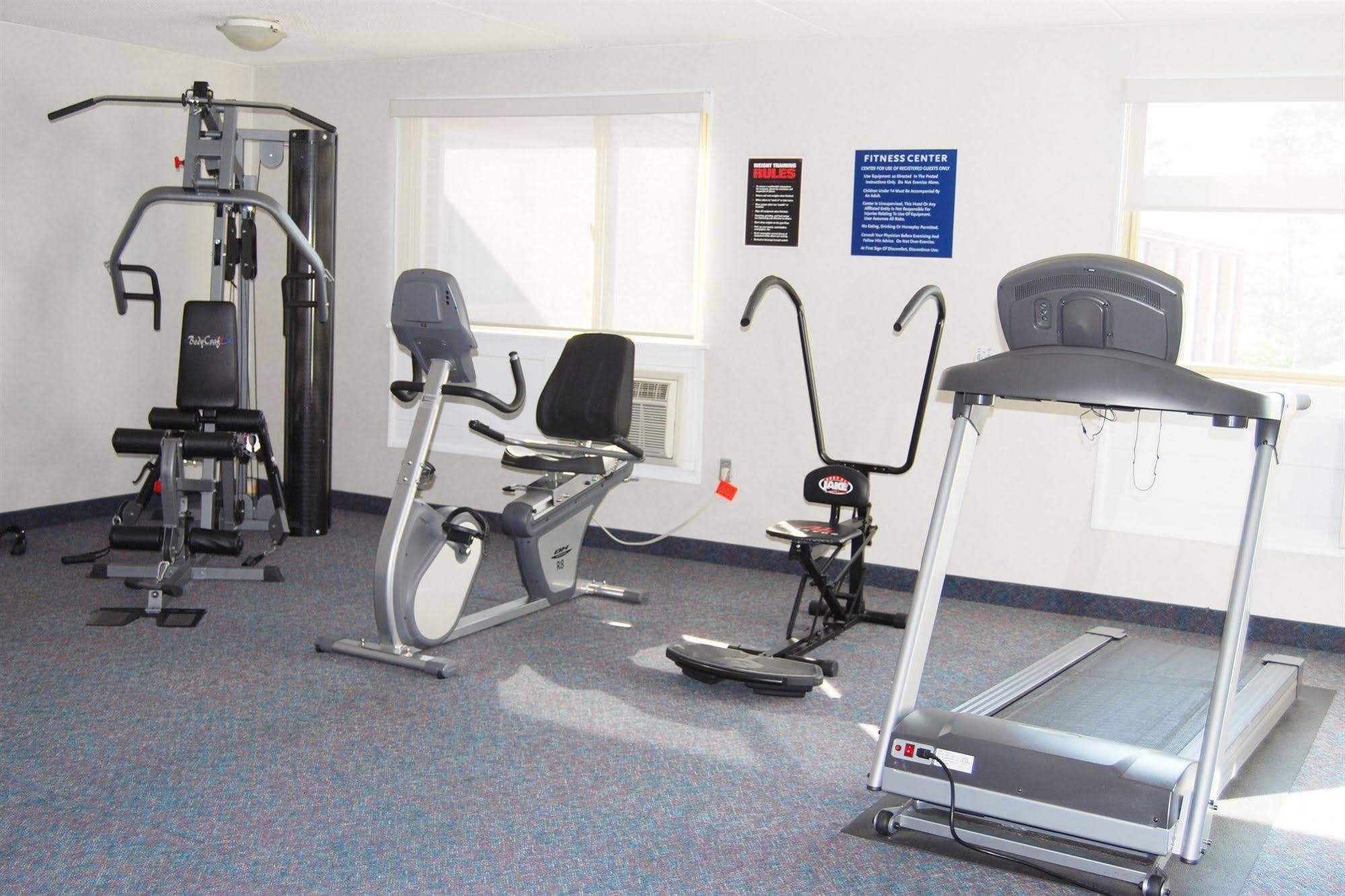 Days Inn By Wyndham Bridgewater Conference Center Bagian luar foto